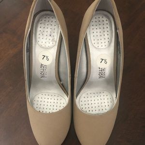 Keneth Kohl Reaction shoes beige size 7 1/2